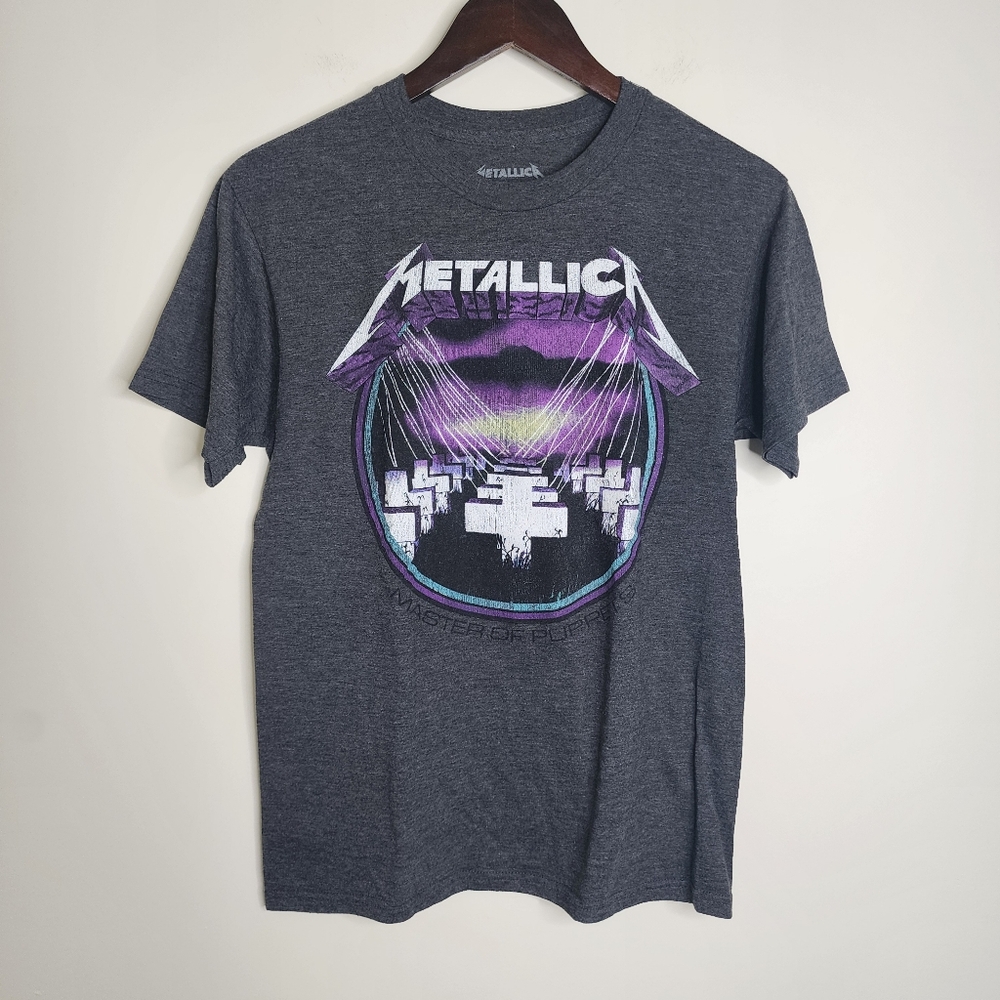 Metallica Womens Gray Graphic Hot Topic Band T-shirt Size Small